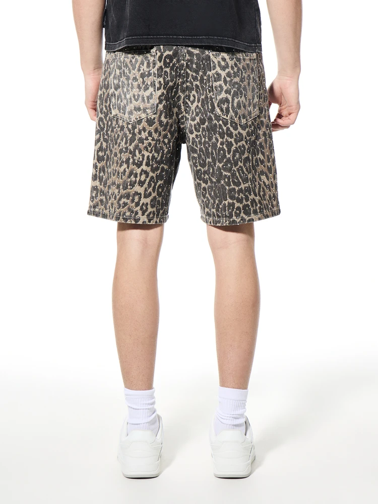 Shorts Denim com Estampa de Leopardo, Detalhes Decorados, Lavagem Vintage, Estilo Casual de Verão