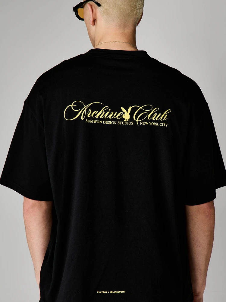 PLAYBOY X SUMWON Luźny czarny T-shirt z krótkimi spodenkami, złoty nadruk, okrągły dekolt, krótki rękaw, letni, swobodny, domowy, uliczny