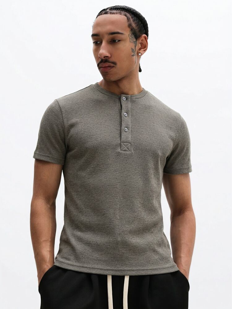 SUMWON Ribbed Henley Tee Button Placket