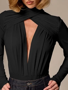 Body de cuello alto con recorte, manga larga, detalle fruncido en el frente, elástico y ajustado, cuello alto, elegante para fiesta de noche y salir de fiesta - Negro - Ver 6