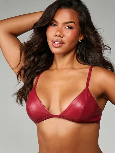 MISSGUIDED Burgundy Triangle Bralette With V-Neck Wire-Free Adjustable Straps Seamless Cup Design Intimate Lingerie