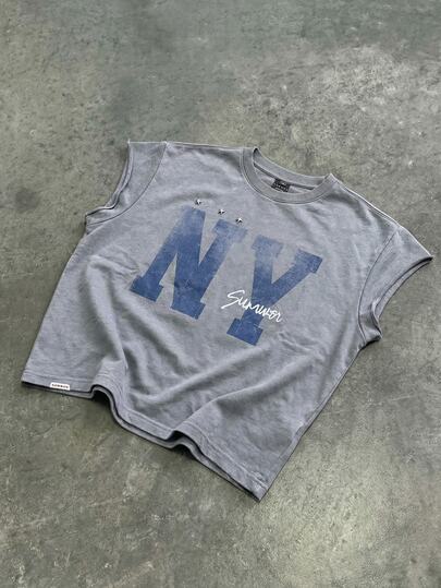 SUMWON ملابس علوية كاجوال بلا أكمام مطبوع بتصميم مدينة نيويورك الصيفي مع تفاصيل مشوهة