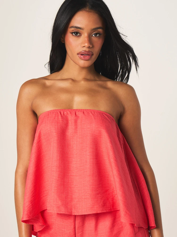 MISSGUIDED Dwuczęściowy komplet na lato, swobodny, letni, bandeau z falbanką i dopasowanymi szortami
