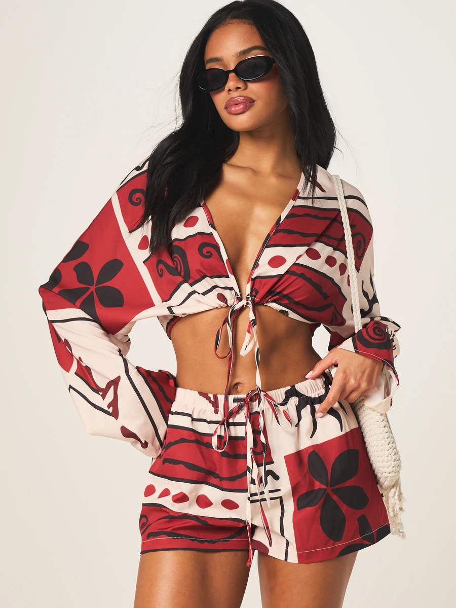 MISSGUIDED 抽象印花长袖系带露脐上衣和高腰短裤两件套夏季节日度假套装 - 彩色 - 查看 1