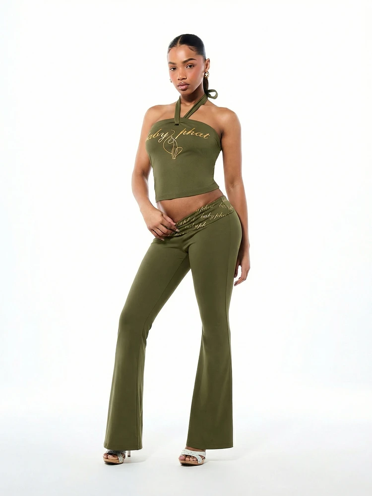 BABYPHAT スクリプトプリントとキーホール前部ディテールのタイネックハルタースタイルジャージートップ