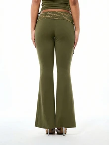 BABYPHAT Legging Flare Pinggang Tinggi Warna Hijau Zaitun dengan Detail Tali Samping dan Pita Pinggang Bermotif Teks - Hijau - View 2