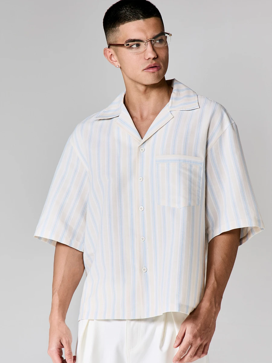 SUMWON Boxy Fit Short Sleeve Vertical Stripe Resort Shirt With Spread Collar Button Front Casual Summer Beach Vacation Shirt Relaxed Weekend - Blue - View 1