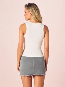 MISSGUIDED Embroidered Logo Ribbed Knit Tank Top Sleeveless Fitted Crop Scoop Neck Summer Casual Vest - White - View 2