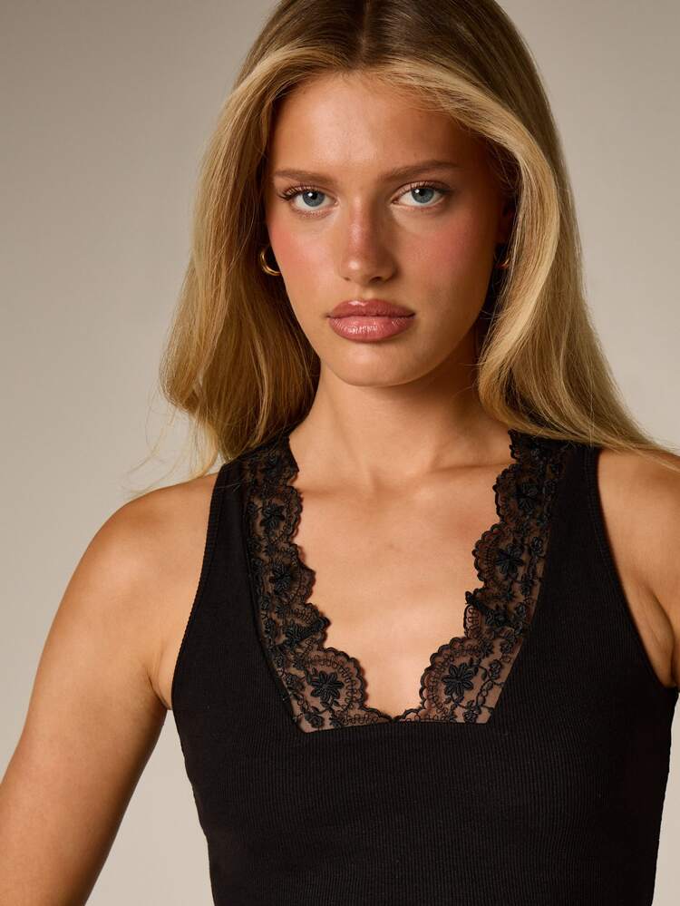 Lace Trim V Neck Tank Top