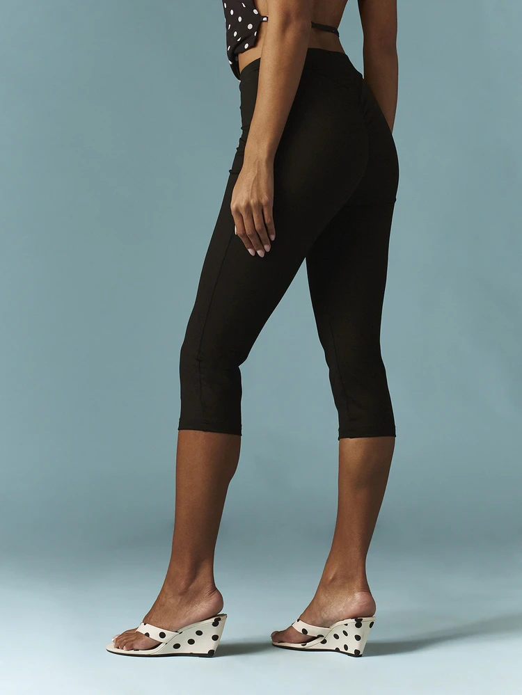 MISSGUIDED Black Cropped Capri Leggings High Rise Fitted Stretch Elastic Waistband Casual Everyday Comfort