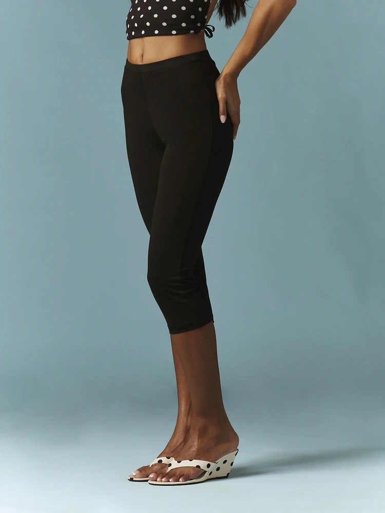 MISSGUIDED Black Cropped Capri Leggings High Rise Fitted Stretch Elastic Waistband Casual Everyday Comfort
