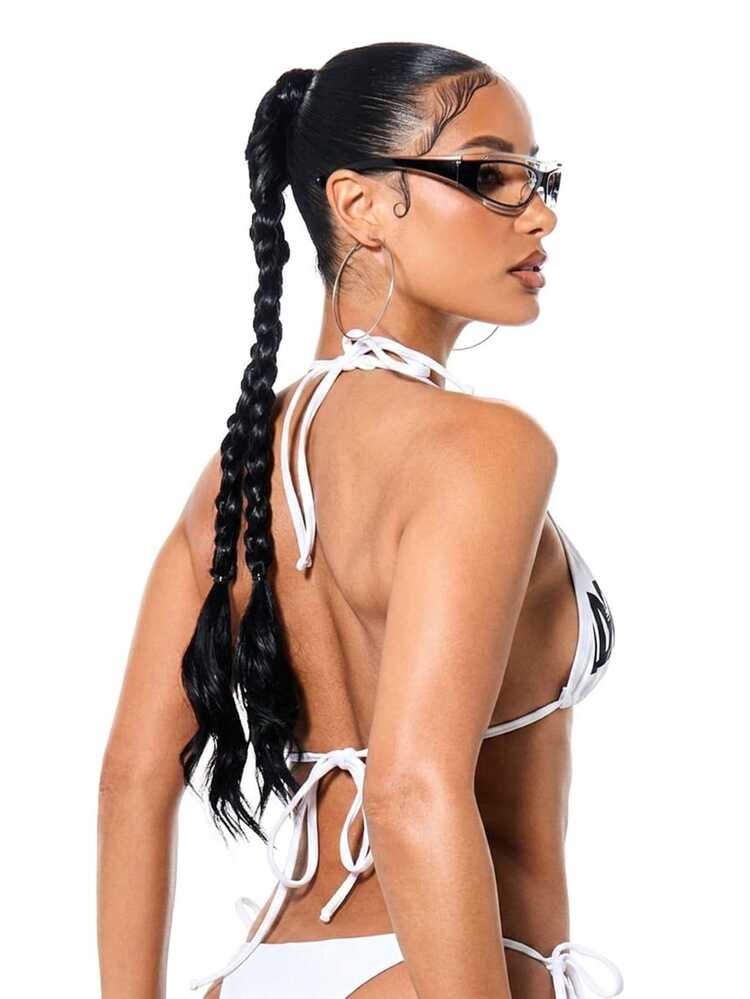 SUMWON WOMEN Conjunto de Maiô Bikini Triângulo com Estampa Gráfica de Texto Ousado, Maiô Bikini de Praia de Verão, Top Halter e Parte Inferior com Amarração Lateral, Conjunto de Duas Peças
