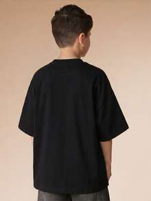 SUMWON Camiseta de cuello redondo de manga corta y hombros caídos con estampado de logo - Negro - Ver 2