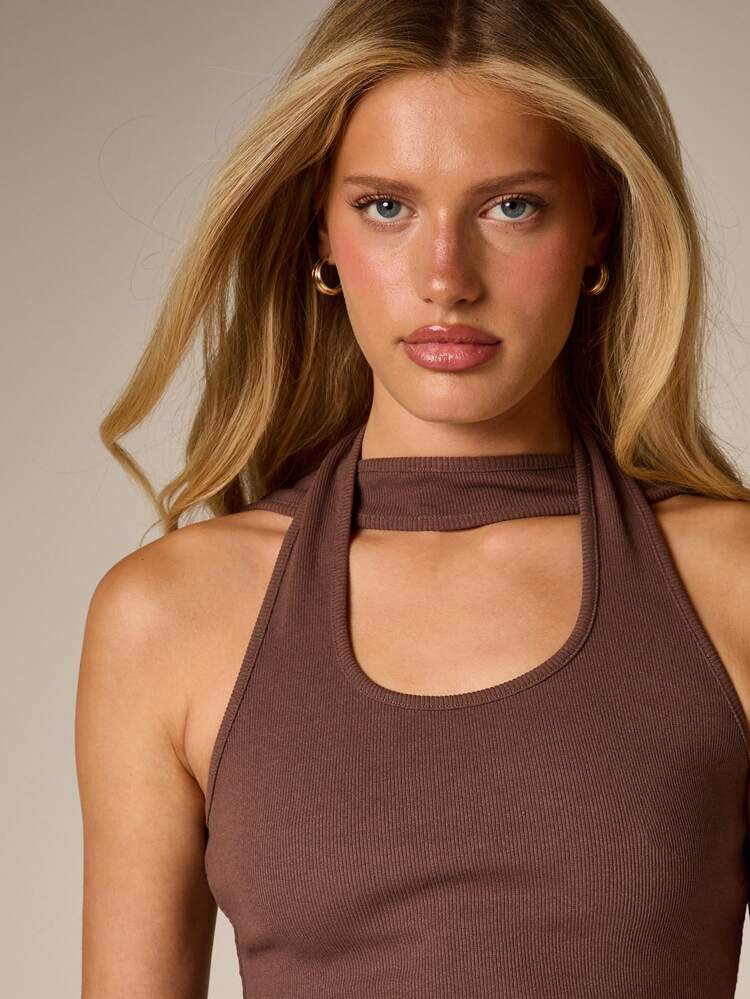 Halter Neck Ribbed Knit Tank With Cut Out