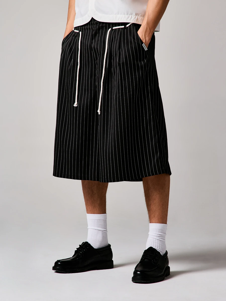 SUMWON Men Shorts - Black and White - View 1