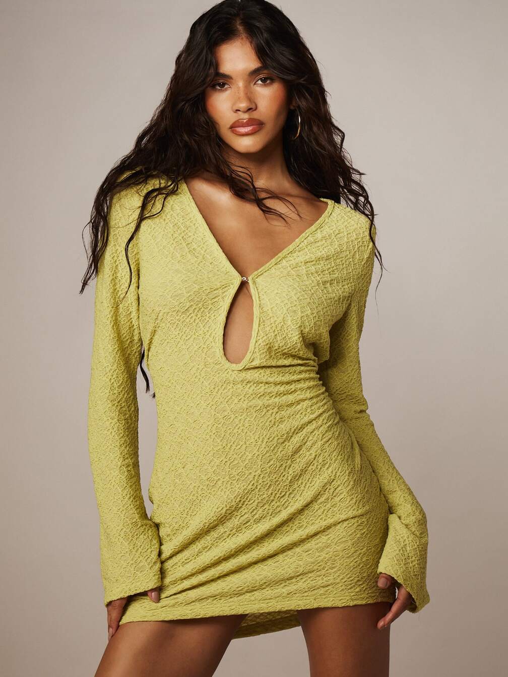 MISSGUIDED Light Green Long Sleeve Bodycon Mini Dress With Plunge Neckline And Cut Out Detail Club Autumn Sexy,M