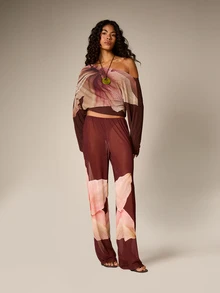 AiiRZ Floral Off Shoulder Long Sleeve Top With Botanical Print And Flowing Silhouette For Fall Fashion - Multicolor - View 3