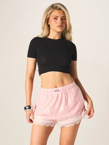 MISSGUIDED Quần short màu hồng nhạt đính sequin, viền ren, cạp cao, thun co giãn, thích hợp mặc đi dự tiệc mùa hè. - Hồng - Xem 4