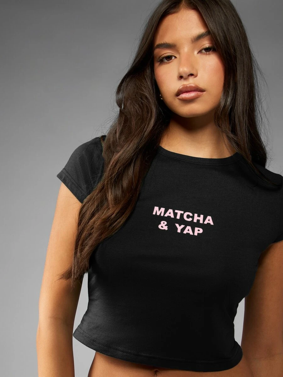MISSGUIDED Camiseta corta con estampado gráfico de Matcha y Yap, manga corta, top casual para verano y primavera - Negro - Ver 1