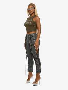 SUMWON WOMEN Top sin mangas acanalado con texto estampado con rhinestones, cuello redondo, estilo ajustado y corto, básico y esencial - Caqui - Ver 3