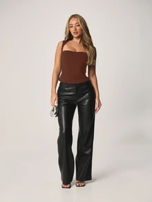 MISSGUIDED Cap Sleeve Bustier Top With Straight Across Neckline And Fitted Silhouette For Date Night And Evening Occasions - Brown - View 3