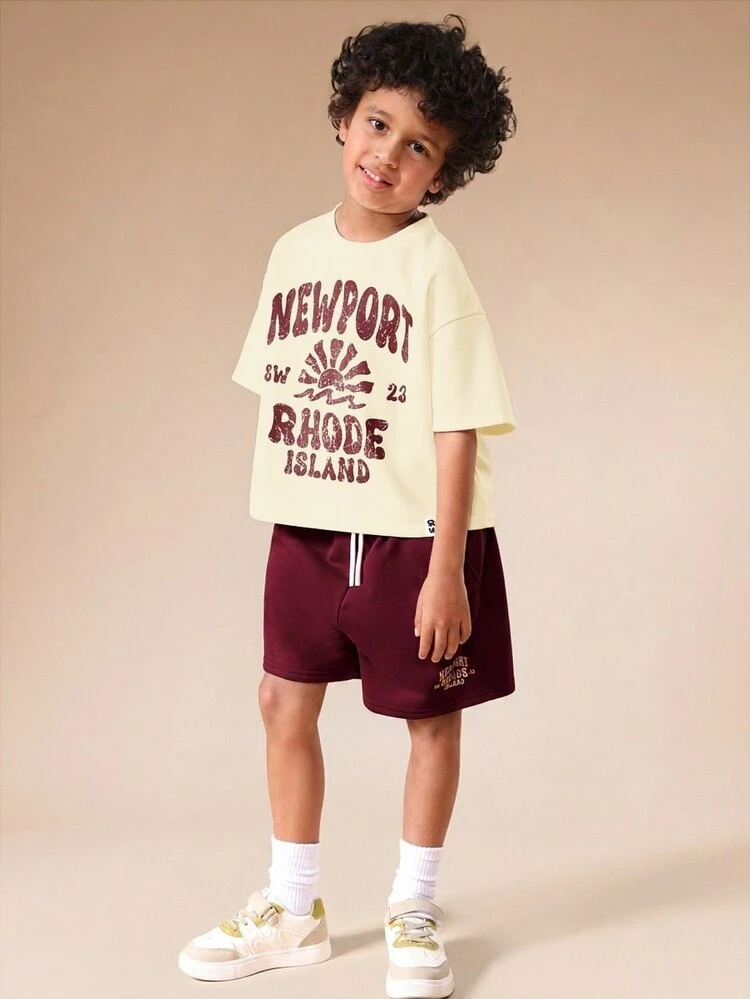 Oversized Boys Casual Two Piece Set Newport Rhode Island Graphic Summer T-Shirt Shorts Coord