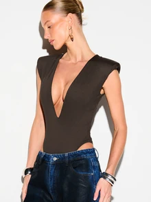 KIZN Body sin mangas con escote profundo y hombreras para citas, fiestas nocturnas, salidas de fiesta - Marrón - Ver 6