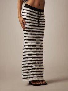 MISSGUIDED Chân váy maxi dài cạp cao bằng vải dệt kim sọc đen trắng với chi tiết buộc dây ở eo, thích hợp cho mùa thu đông. - Đen và trắng - Xem 4