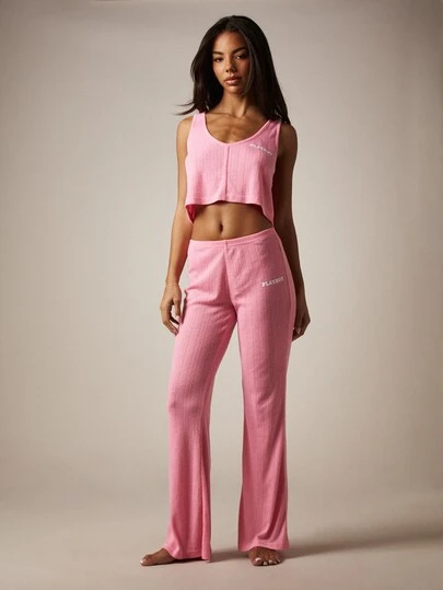 Missguided x Playboy Bộ đồ ngủ gồm áo hai dây dệt kim gân và quần ống rộng, đồ mặc nhà, áo tank top cổ tròn mềm mại, bộ đồ ngủ thường ngày.