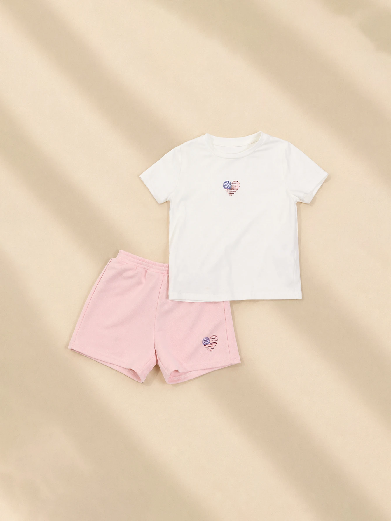 Besticktes amerikanisches Flagge Herz T-Shirt und Shorts Set, Sommer Lässig Zweiteiler