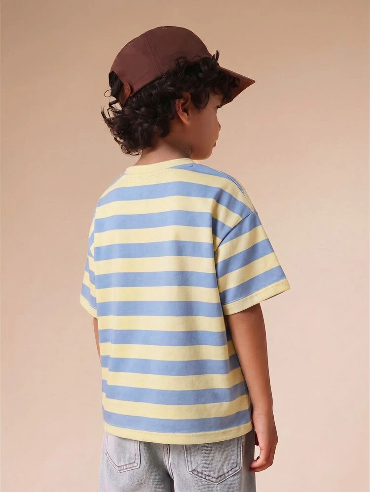 Tee-shirt décontracté d'été à manches courtes et rayures oversize pour garçons avec imprimé cercle Sunwell. Haut pull confortable à col rond pour jeunes