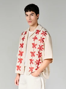 SUMWON Kemeja Beige Lengan Pendek Bordir Bunga dengan Kancing Depan Motif Mawar Merah Gaya Kasual Musim Panas untuk Resor Ringan Tenun Potongan Reguler Atasan Kerah - Khaki - View 5