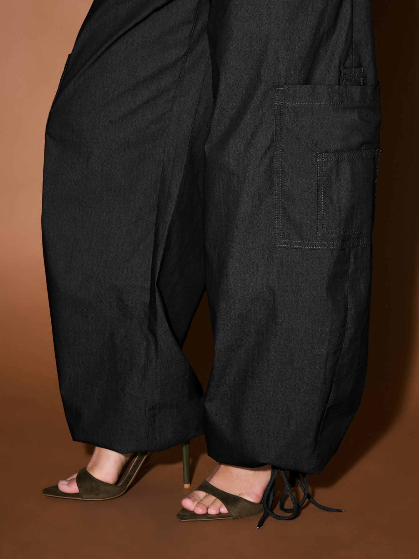 Wide Leg Cargo Pants With Drawstring Ankles