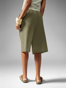 MISSGUIDED Pull On Linen Feel Look Long Bermuda Casual Relaxed Fit Summer Drawstring Pocket Knee Length Cargo Style Shorts - Army Green - View 2