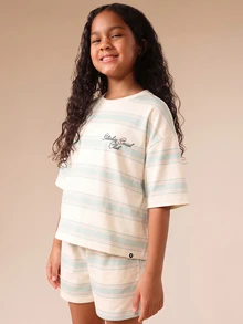 SUMWON Girls Striped Oversized Tee And Shorts Co-Ord Set Casual Relaxed Saturday Social Club Summer Mint Green And White - Green - View 3