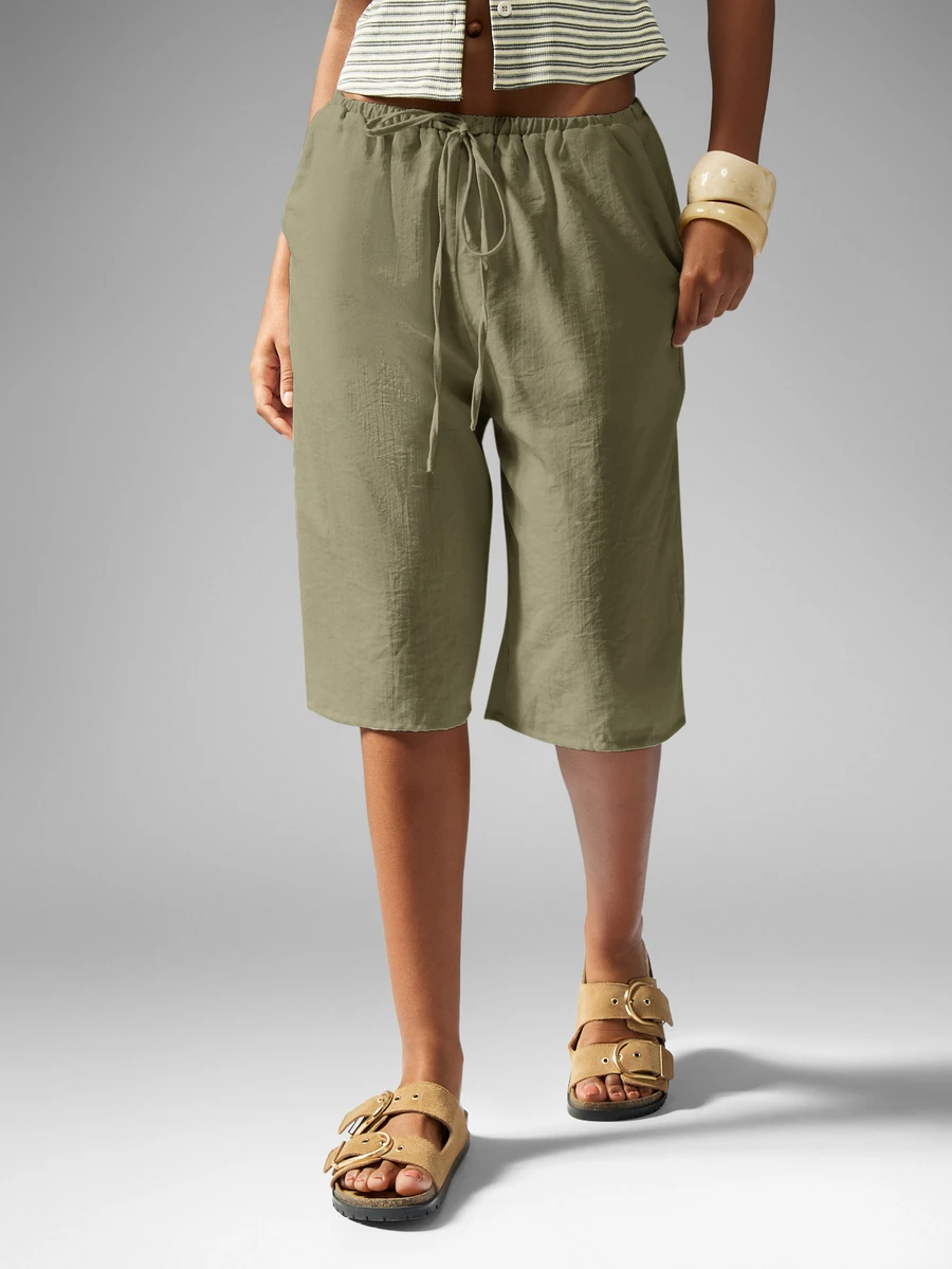 MISSGUIDED Pull On Linen Feel Look Long Bermuda Casual Relaxed Fit Summer Drawstring Pocket Knee Length Cargo Style Shorts - Army Green - View 1