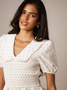 MISSGUIDED 波点褶皱泡泡袖衬衫，配彼得潘领和荷叶边下摆，春夏款上衣 - 白色 - 查看 5
