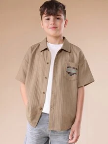 SUMWON Chemise rayée à manches courtes avec col camp pour garçons, style décontracté, boutonnée devant, pour porter au quotidien, en vacances à la plage ou en été - Taupe - Voir 1