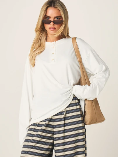 MISSGUIDED Oversized Long Sleeve Henley Top With Button Placket Crew Neck Relaxed Fit Casual Pullover Sweatshirt Style