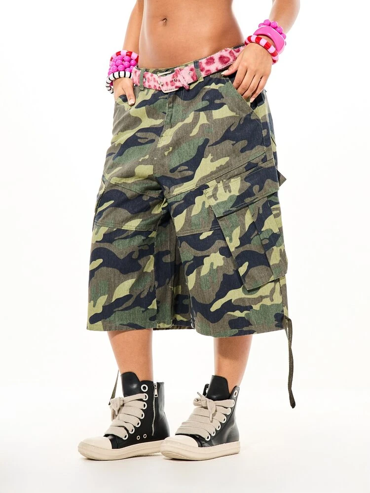 SUMWON WOMEN Camo Print Cargo Wide Leg Jorts Low Rise Capri Shorts With Multi Pocket And Tie Hem Detail