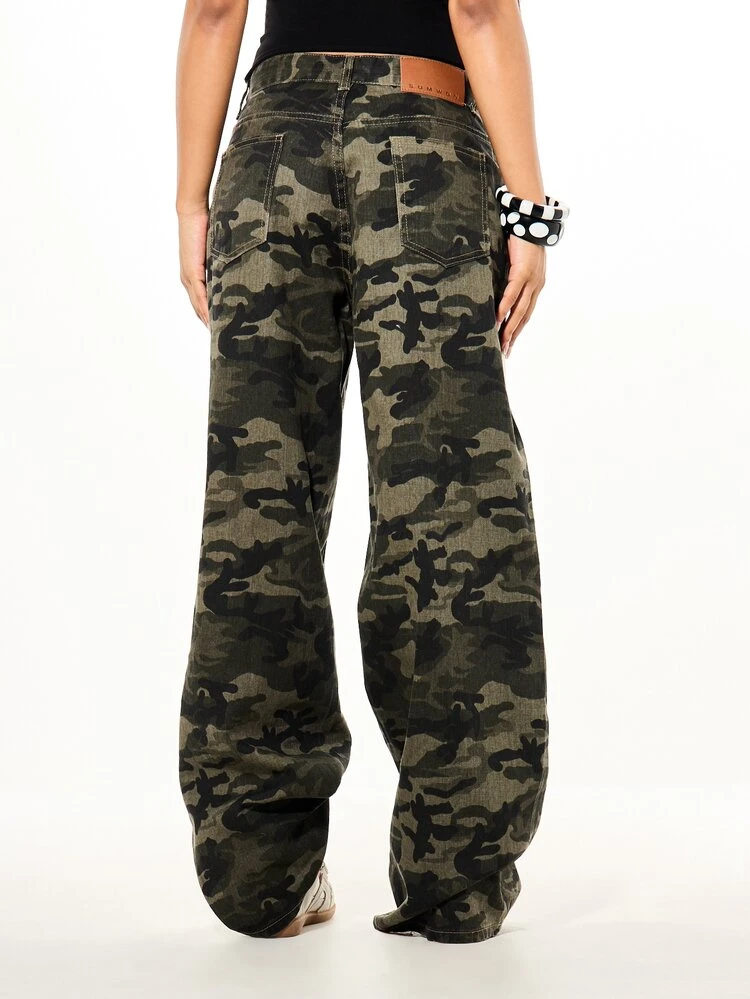 SUMWON WOMEN Jeans ampi a vita media con gamba larga e dettagli a contrasto su nastro laterale, pantaloni in denim a lunghezza intera con motivo mimetico