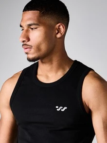 SUMWON Áo tank top không tay dệt gân cổ tròn với chi tiết logo nhỏ, dáng regular fit, là món đồ thiết yếu cho mùa hè. - màu đen - Xem 4