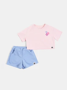 SUMWON 女童碎花图案露脐T恤和短裤套装 快乐时光印花夏季两件套 - 粉色 - 查看 2