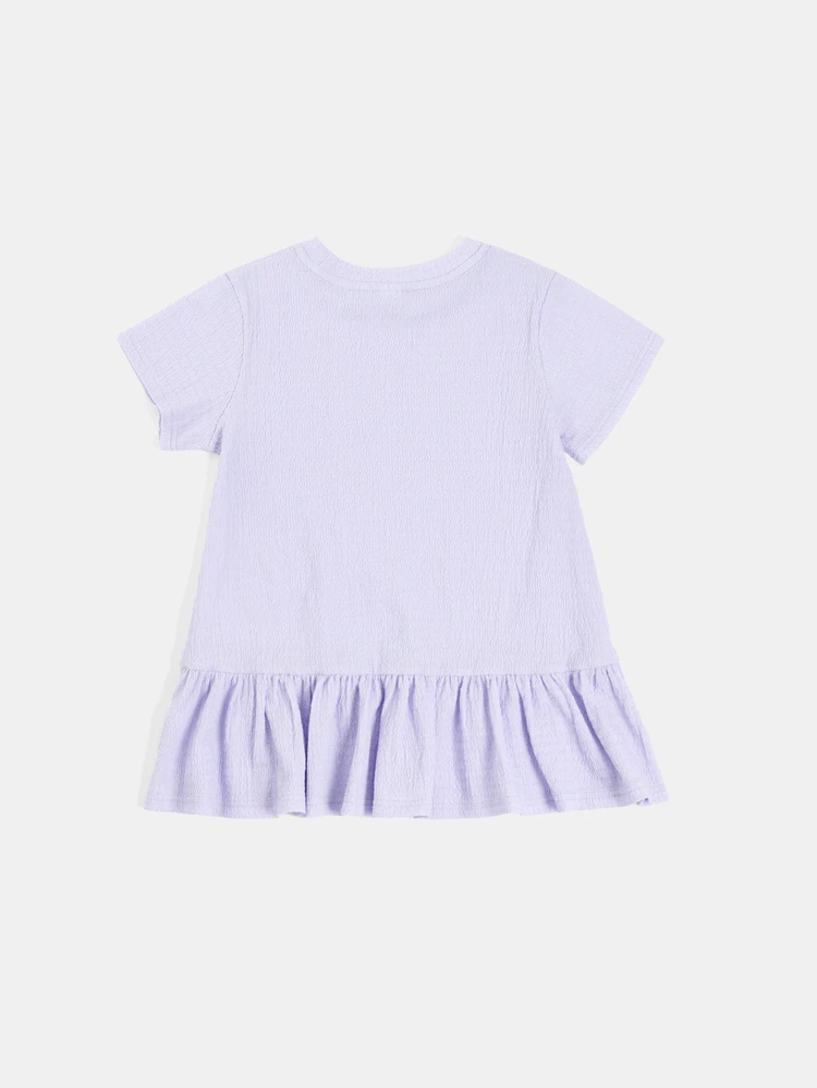 Vestido Camiseta com Bainha Franzida e Cintura Baixa, Textura Enrugada, Manga Curta, Estilo Verão com Logo de Borboleta