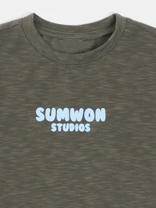 SUMWON Studios 男童无袖圆领背心，背面印有太阳和波浪图案，夏季休闲T恤 - 橄欖綠 - 查看 3