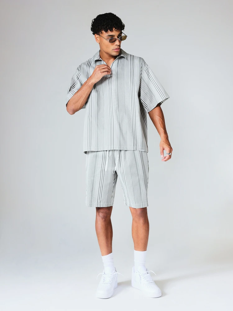 Striped Short Sleeve Co-Ord Shirt With Revere Collar And Zip Placket For Summer Vacation Resort Wear