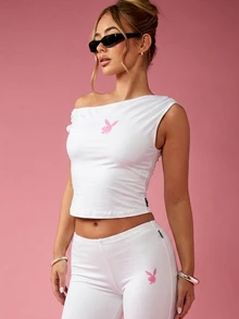 Missguided x Playboy Bunny Logo Asymmetric Off-Shoulder Crop Top With Short Sleeve And Ruched Detail - White - View 5