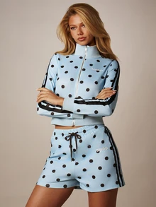 MISSGUIDED 波点迷你短裤，侧边条纹细节，抽绳松紧腰带，休闲夏季下装 - 藍色 - 查看 1
