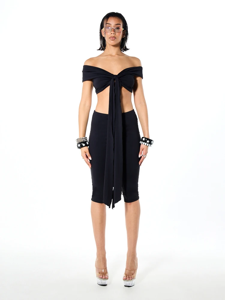 SUMWON WOMEN Slinky Knot Tie Off-Shoulder Bralette Top And Capri Legging Co-Ord, Backless Cut-Out Festival Two-Piece Outfit