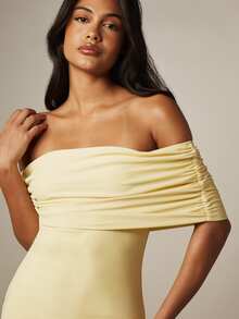MISSGUIDED Off-Shoulder Bardot Maxi Dress With Ruched Bodice And Side Slit, Elegant Evening Summer Gown - Pale Yellow - View 5